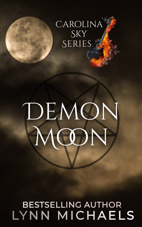 Demon Moon - Lynn Michaels - Carolina Sky